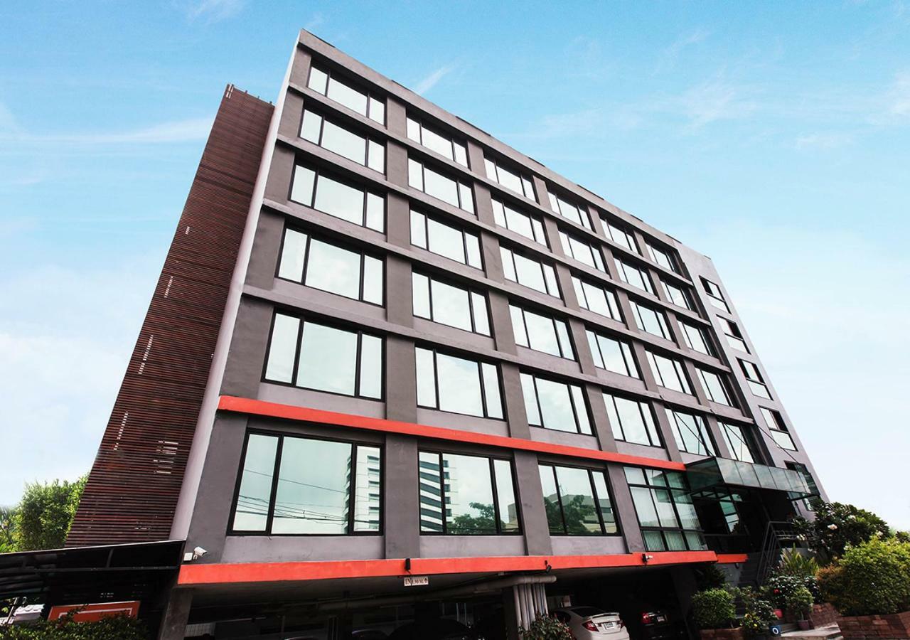 Hotel B2 Bangkok - Srinakarin Esterno foto