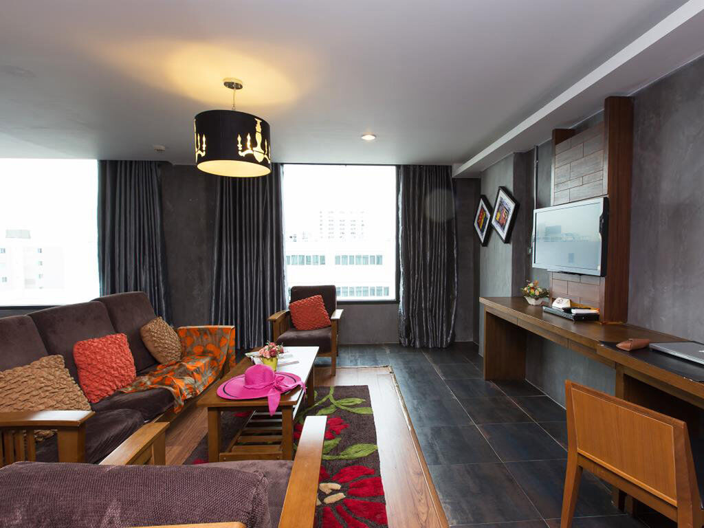 Hotel B2 Bangkok - Srinakarin Esterno foto